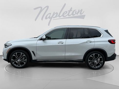 Used 2023 BMW X5 xDrive40i w/ Premium Package AWD/4WD image 2