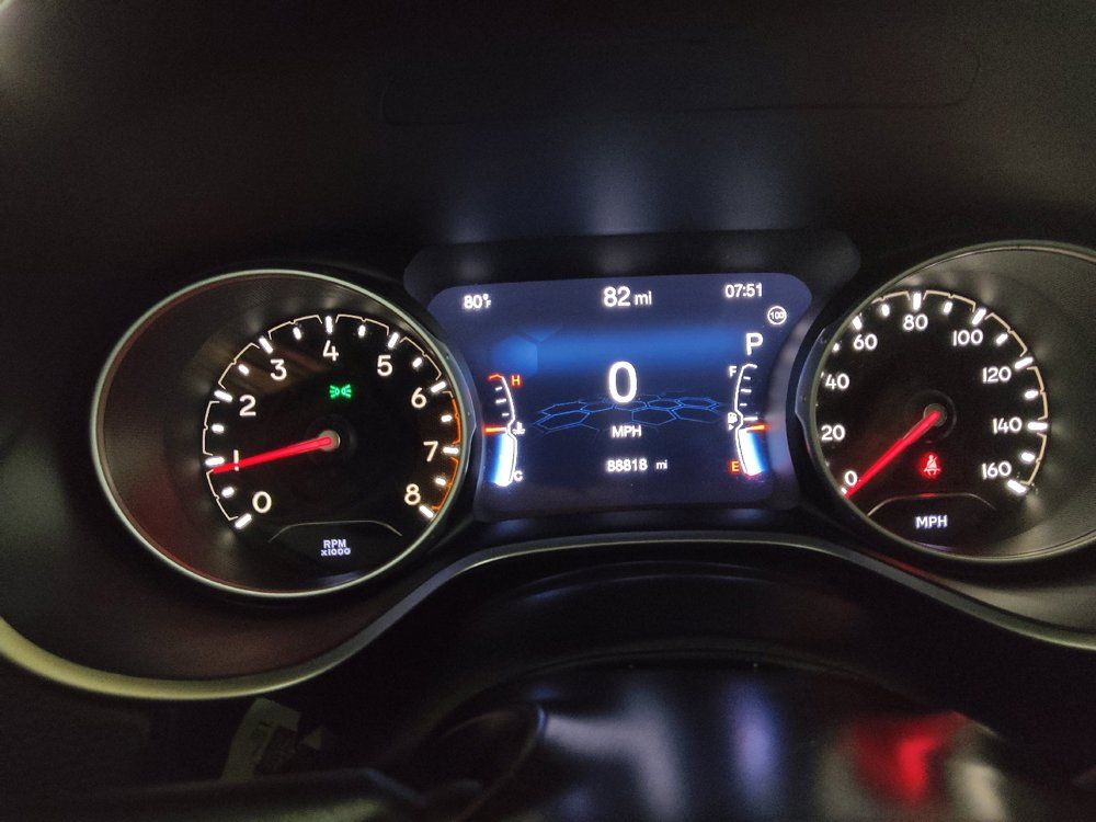 Used 2018 Jeep Compass Latitude w/ Popular Equipment Group FWD image 23