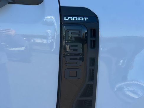 New 2026 Ford F350 Lariat w/ Black Appearance Package image 7