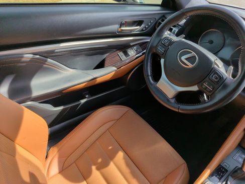 Used 2020 Lexus RC 350 w/ Premium Package image 31