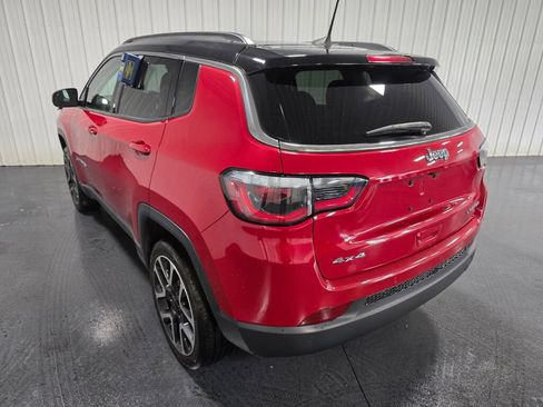 Used 2018 Jeep Compass Limited w/ Navigation Group AWD/4WD image 3