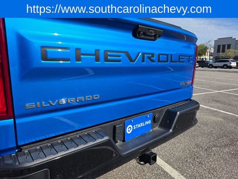 Used 2025 Chevrolet Silverado 1500 ZR2 w/ Technology Package image 34