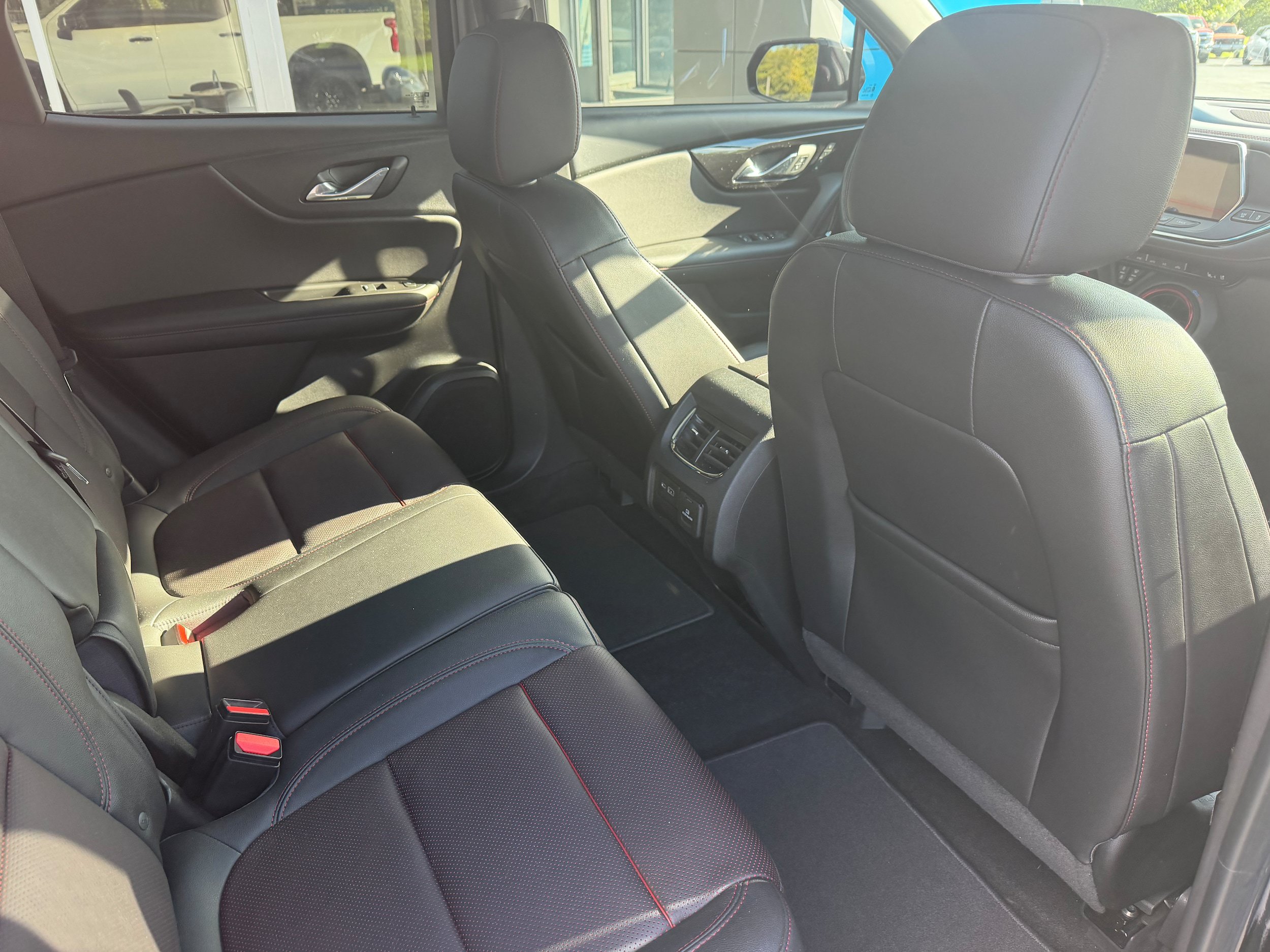 Used 2021 Chevrolet Blazer RS w/ Enhanced Convenience Package AWD/4WD image 4