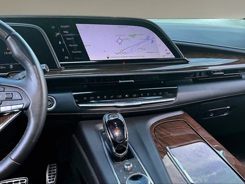 Used 2023 Cadillac Escalade ESV Sport Platinum w/ LPO, ONYX Package AWD/4WD image 6