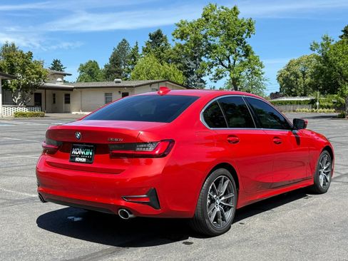Used 2022 BMW 330i Sedan w/ Premium Package 2 RWD image 6