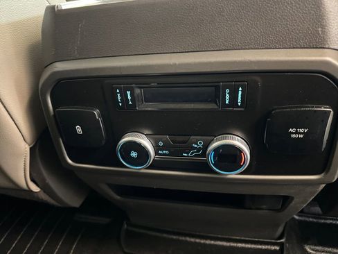 Used 2020 Ford Expedition Max XLT w/ Equipment Group 202A image 23
