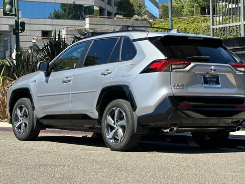 Used 2024 Toyota RAV4 SE w/ Weather & Moonroof Package AWD/4WD image 3
