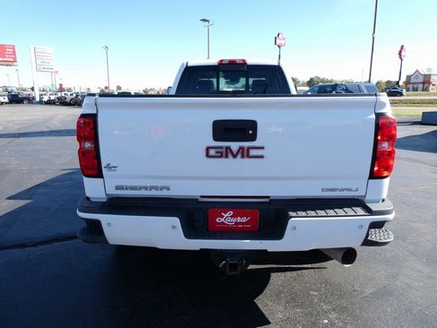 Used 2018 GMC Sierra 3500 Denali w/ Duramax Plus Package image 6
