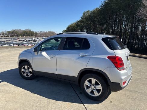 Used 2018 Chevrolet Trax LT image 9