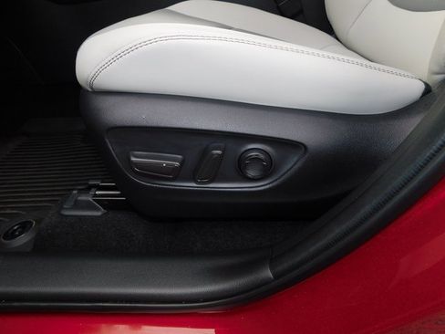 Used 2025 Toyota RAV4 Limited image 14