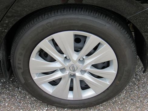 Certified 2025 Nissan Sentra S FWD image 13