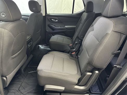Certified 2020 Chevrolet Traverse LT image 12
