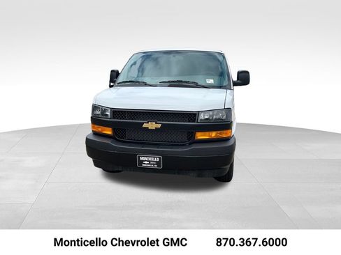 New 2026 Chevrolet Express 2500 Extended w/ Driver Convenience Package RWD image 8