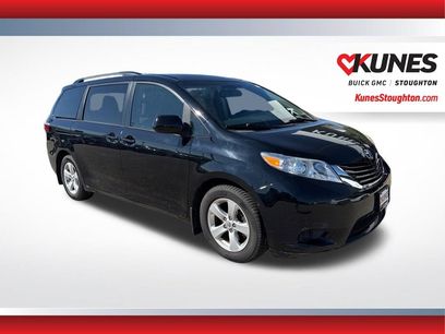 Used 2016 Toyota Sienna LE