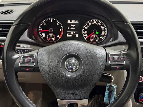 Used 2014 Volkswagen Passat TDI SE FWD image 15