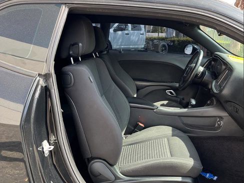 Used 2017 Dodge Challenger SXT w/ Blacktop Package image 10