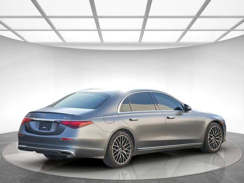 Used 2023 Mercedes-Benz S 580 S 580 image 3