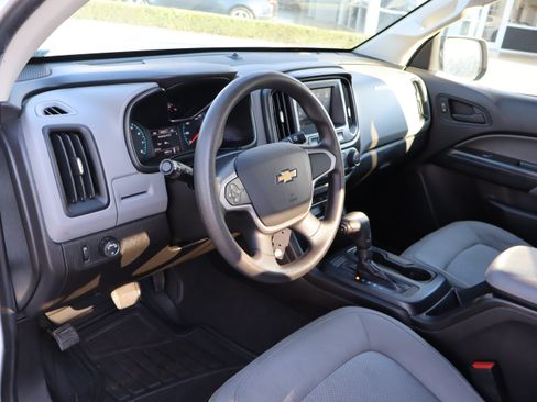 Used 2021 Chevrolet Colorado W/T w/ WT Convenience Package RWD image 13