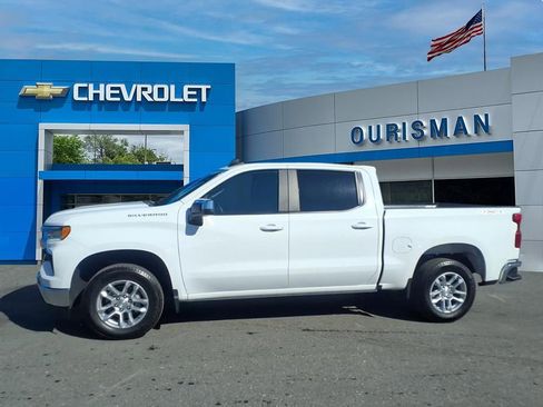 Used 2024 Chevrolet Silverado 1500 LT image 4
