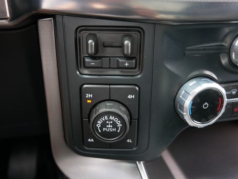 Used 2025 Ford F150 Platinum w/ Equipment Group 702A High AWD/4WD image 32
