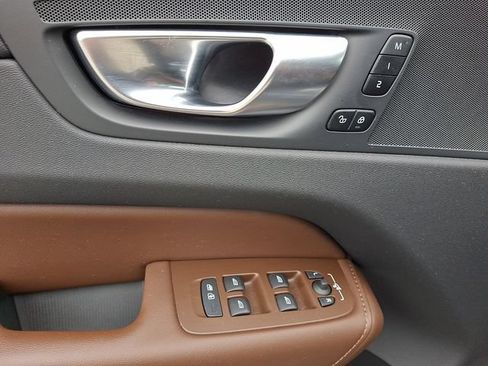 Certified 2024 Volvo XC60 T8 Plus w/ Climate Package AWD/4WD image 13