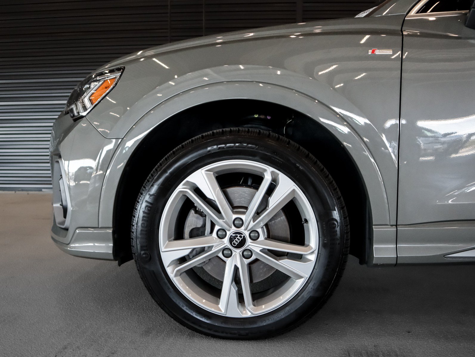 Used 2023 Audi Q3 2.0T Premium w/ Convenience Package AWD/4WD image 5