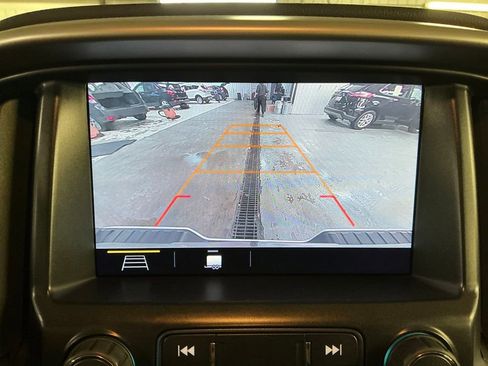 Used 2020 Chevrolet Colorado LT w/ LT Convenience Package image 20