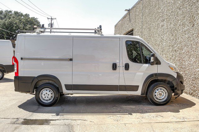 Used 2023 RAM ProMaster 2500 FWD image 9