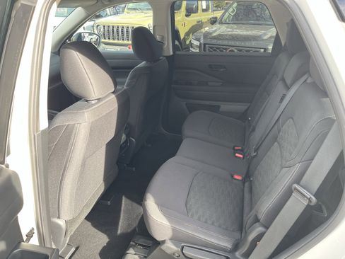 Certified 2024 Nissan Pathfinder S image 27