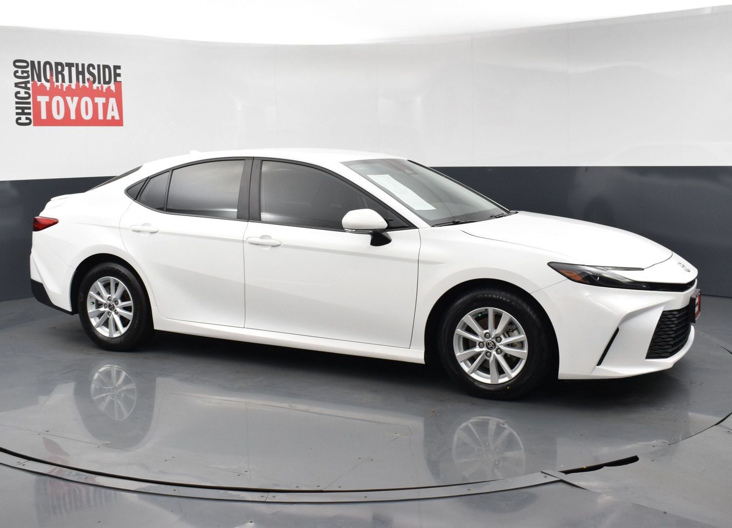 Used 2025 Toyota Camry LE w/ Convenience Package FWD image 6