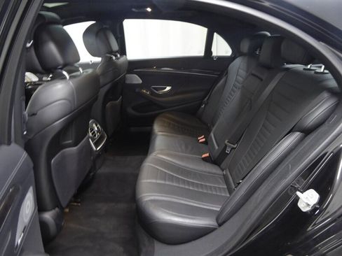 Used 2018 Mercedes-Benz S 560 4MATIC Sedan image 27