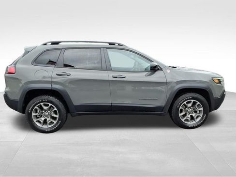 Used 2022 Jeep Cherokee Trailhawk AWD/4WD image 11