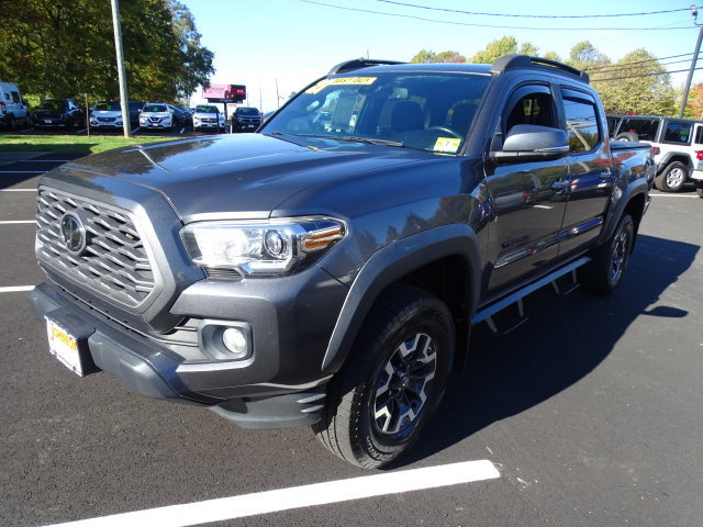 Used 2021 Toyota Tacoma TRD Off-Road w/ Technology Package AWD/4WD image 18