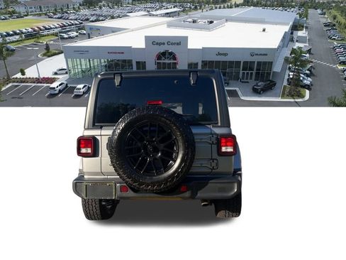 Certified 2020 Jeep Wrangler Unlimited Sahara image 11