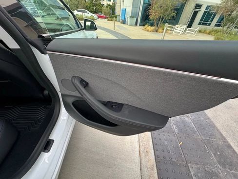Used 2024 Tesla Model 3 Long Range RWD image 29