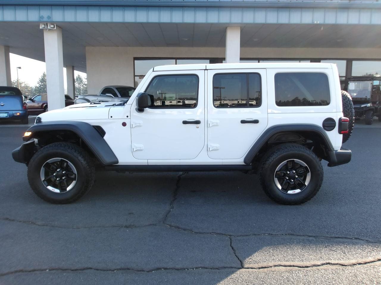 Used 2018 Jeep Wrangler Unlimited Rubicon AWD/4WD image 2