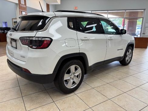 Used 2022 Jeep Compass Latitude w/ Convenience Group FWD image 7