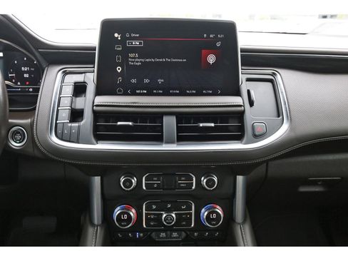 Used 2023 GMC Yukon XL SLT RWD image 25