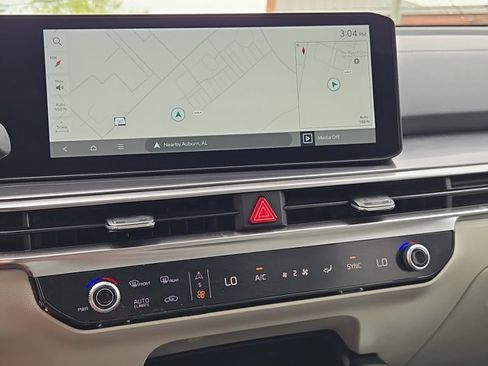 Certified 2025 Kia Sorento S w/ Panoramic Sunroof Package FWD image 60