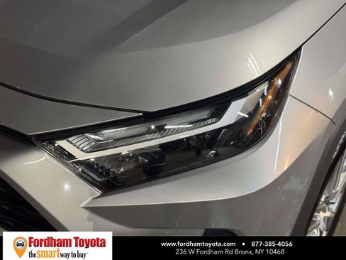 Used 2023 Toyota RAV4 XLE Premium AWD/4WD image 8