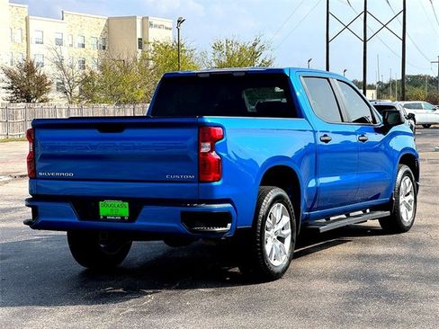 Used 2022 Chevrolet Silverado 1500 Custom image 8