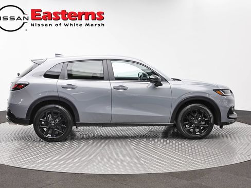 Used 2025 Honda HR-V Sport image 4