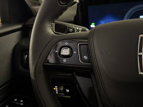 New 2027 Lincoln Aviator AWD image 26