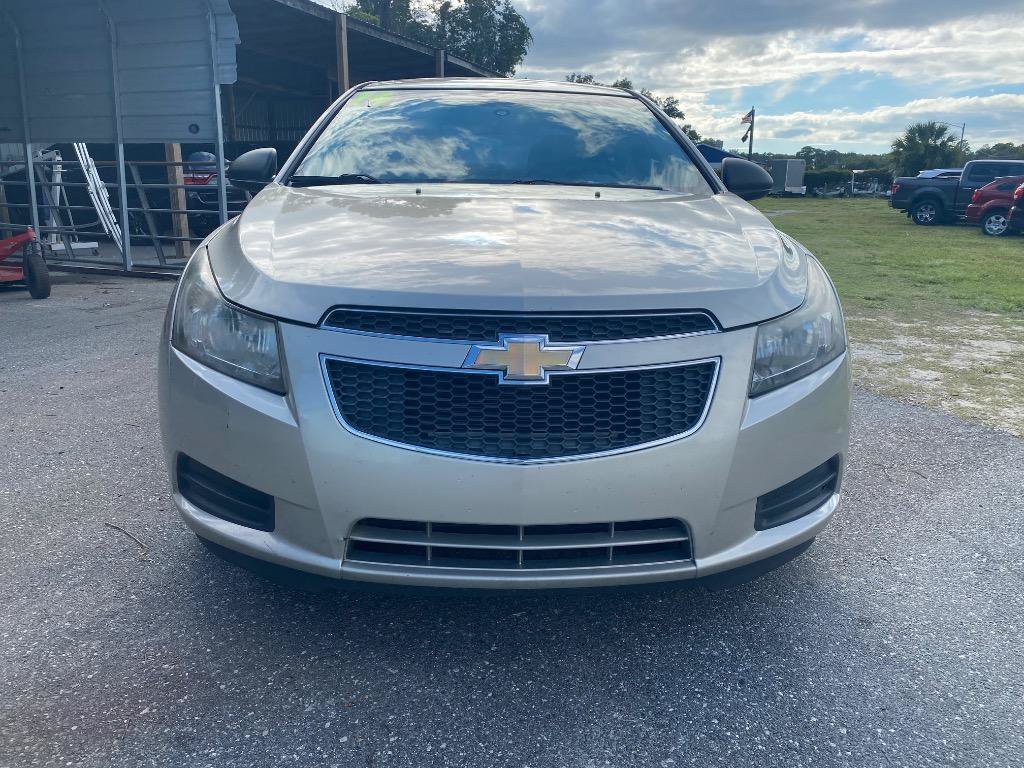 Used 2014 Chevrolet Cruze LS FWD image 4