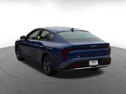 Used 2025 Kia K4 LXS image 11