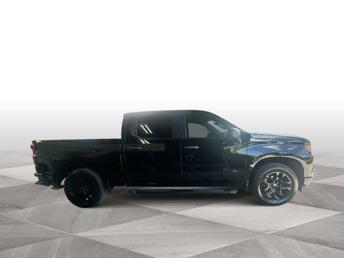 Used 2023 Chevrolet Silverado 1500 Custom RWD image 9