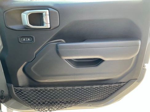 Used 2021 Jeep Wrangler Rubicon AWD/4WD image 22