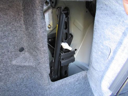 Used 2000 Saturn L-Series LS2 image 24