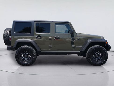 Used 2016 Jeep Wrangler Unlimited Rubicon w/ Max Tow Package AWD/4WD image 5