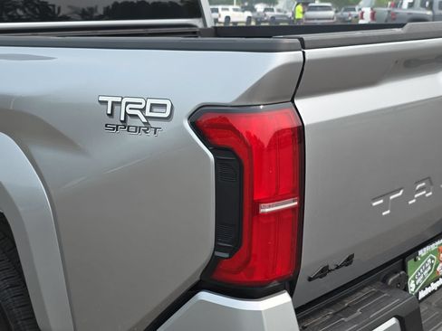 Used 2026 Toyota Tacoma TRD Sport AWD/4WD image 35